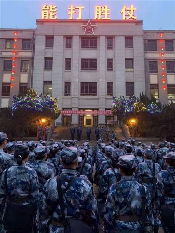 解放軍抵達(dá)后，打響疫情防控攻堅戰(zhàn)！